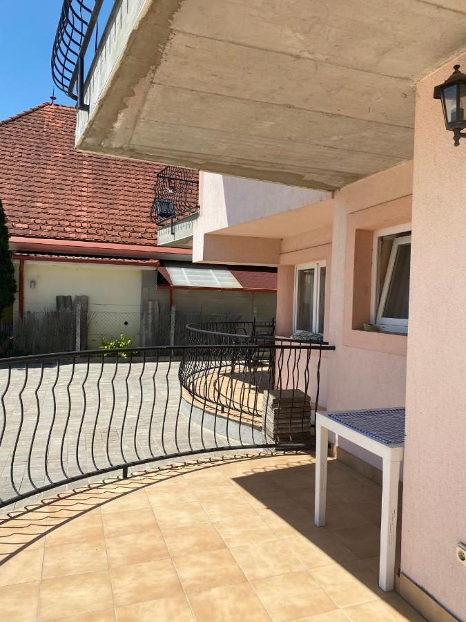 Abigel Apartmanhaz Balatonfüred Exteriör bild